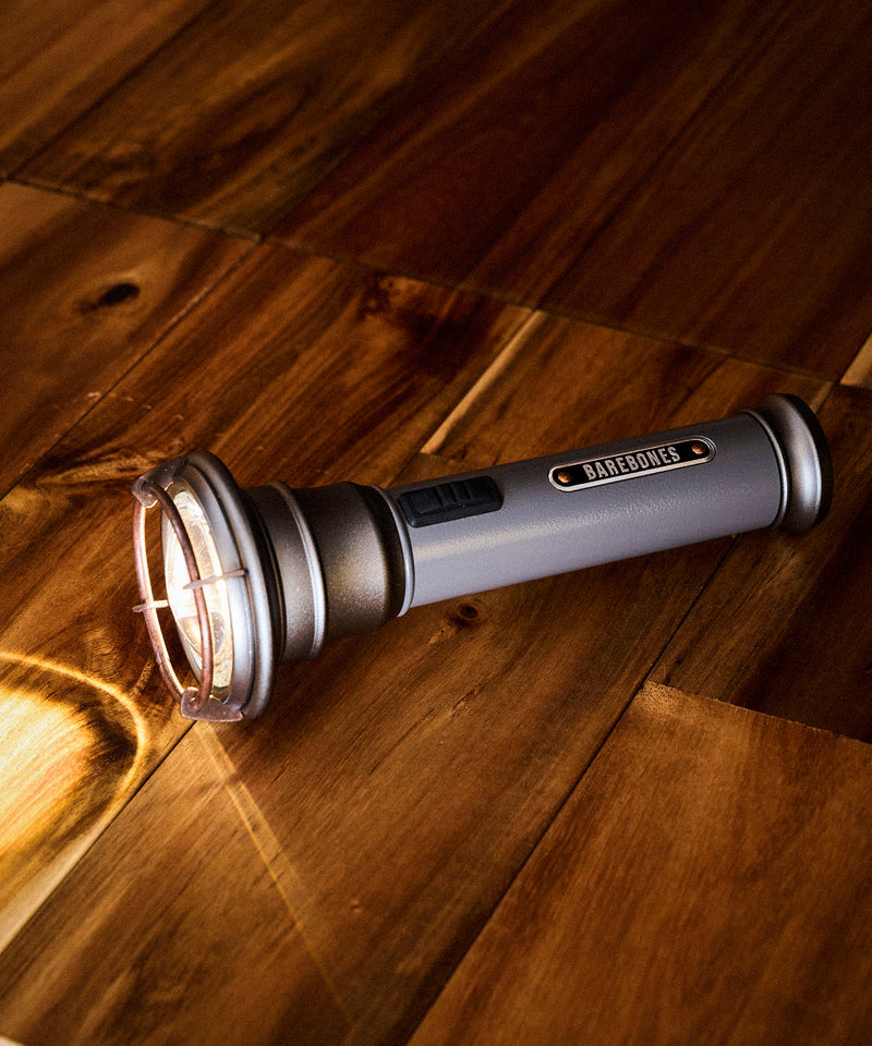 ベアボーンズ ビンテージフラッシュライトLED Barebones Vintage Flashlight - Olive Drab, USB Rechargeable