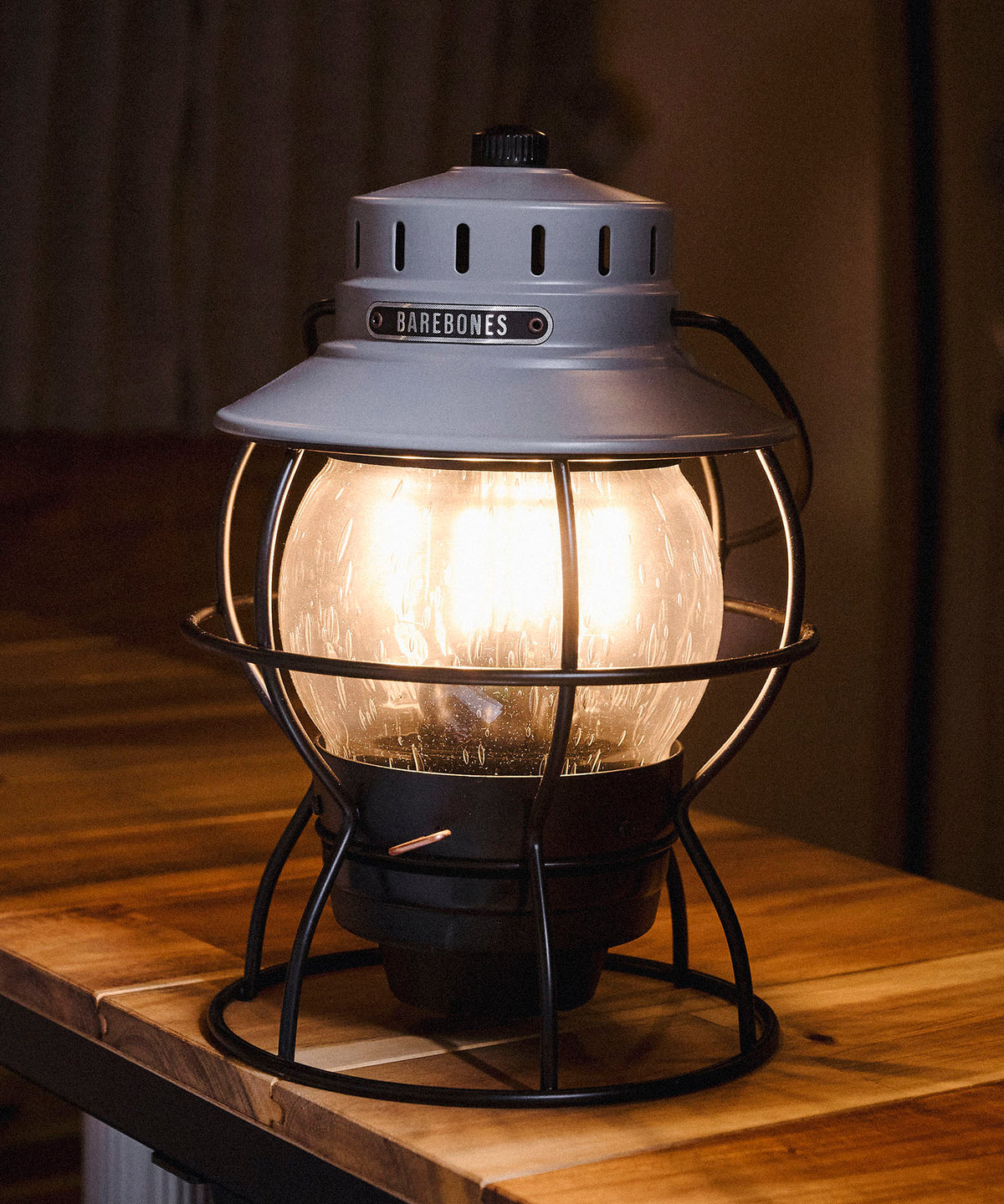 BAREBONES Railroad Lantern レイルロードランタンLED レイルロードランタンLED ブラス - Barebones Living