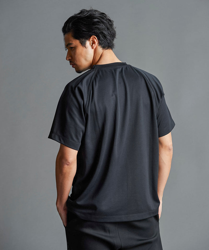 ARTA TRAINING WEAR テックニット Tシャツ（BLACK）