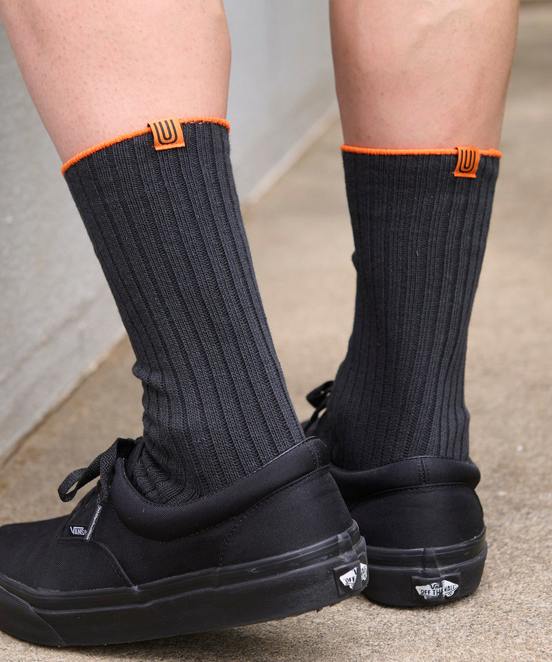 UNIVERSAL OVERALL UO V ソックス