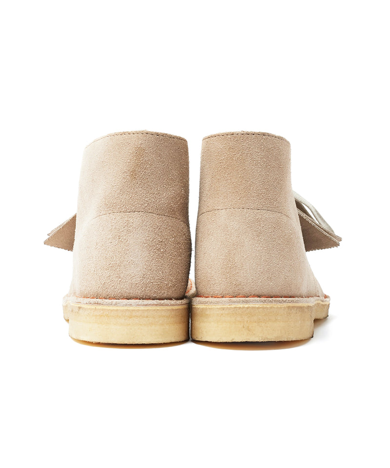 Clarks デザートブーツ Sand Suede 26155527